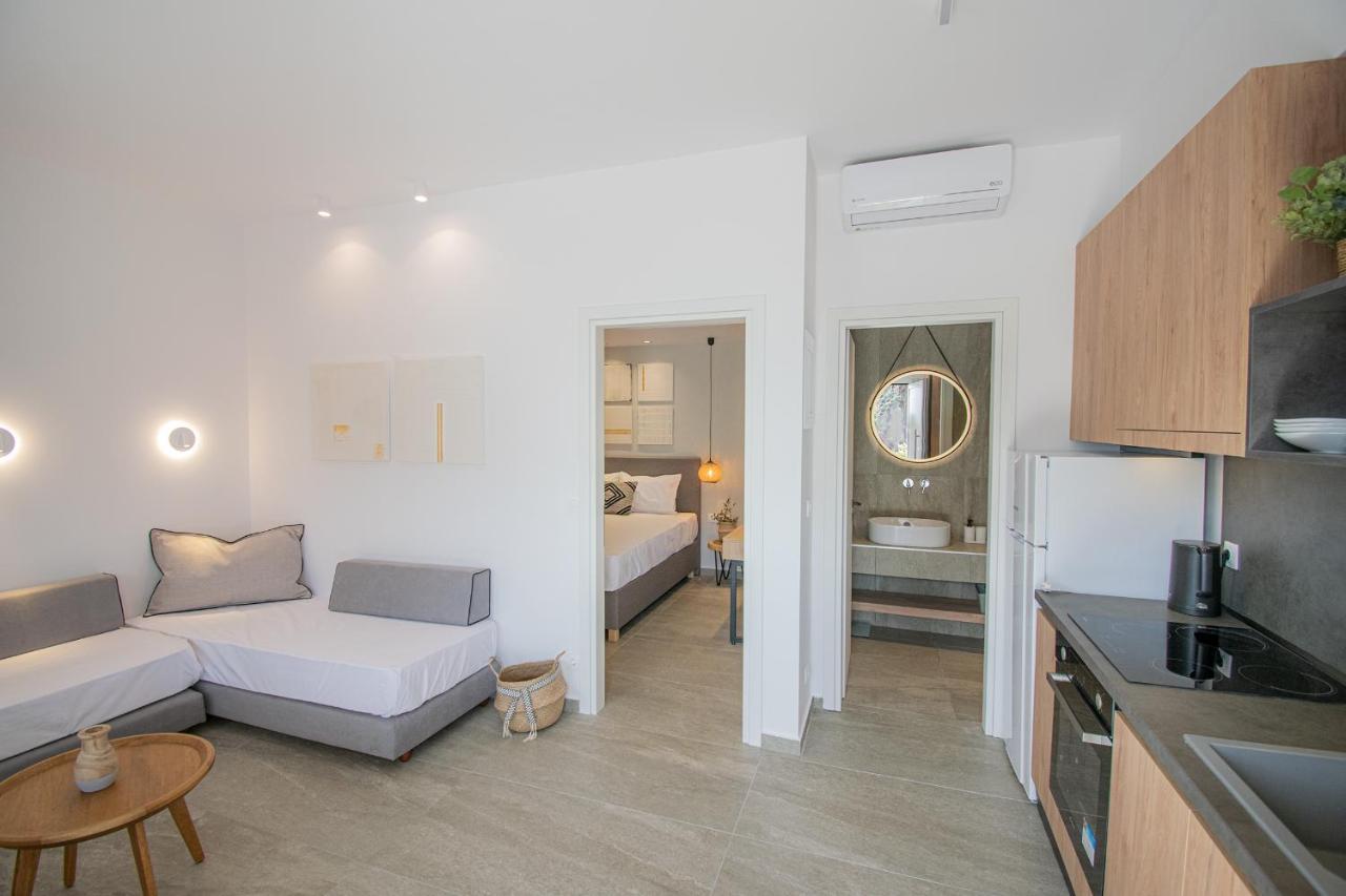 Coel Luxury Suites By Rentalspro Services - Potidea Halkidiki Nea Poteidaia Ngoại thất bức ảnh