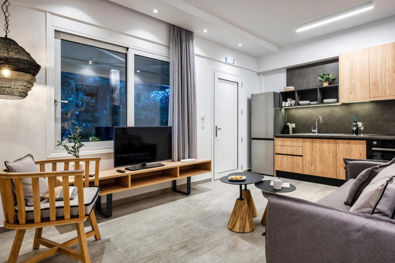 Coel Luxury Suites By Rentalspro Services - Potidea Halkidiki Nea Poteidaia Ngoại thất bức ảnh